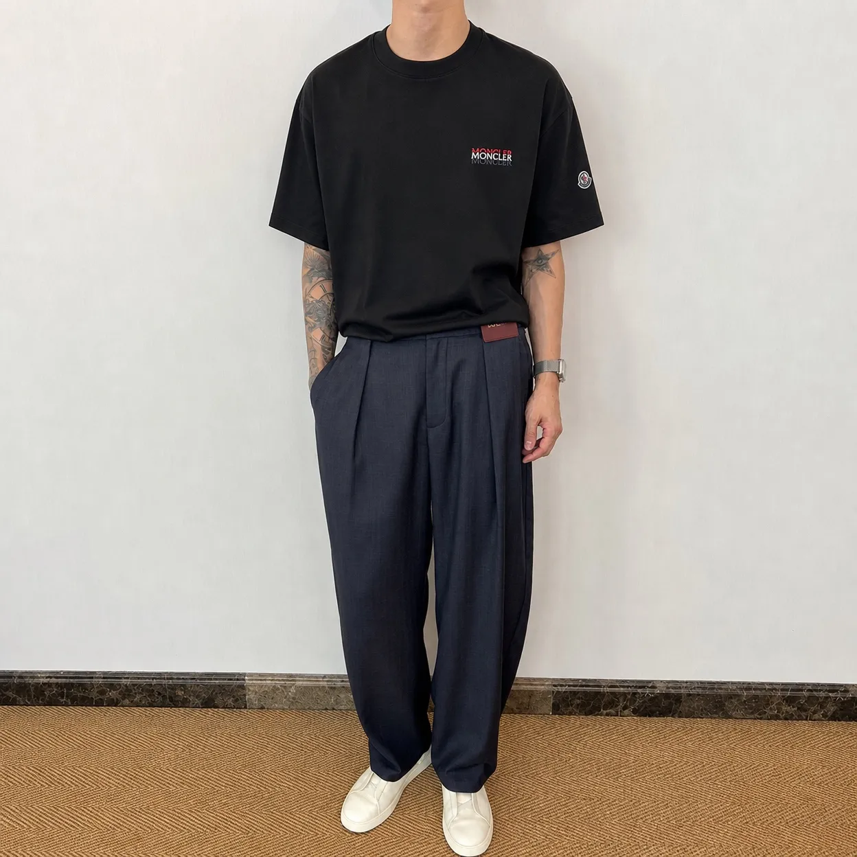 moncle～ logo 《 》7a tee ， Same Style ， : Black White Coffee Brown Size：S（90-130 ） M（125-150 ） L（135-165 ） XL（160-190 ） XXL（185-220 ）